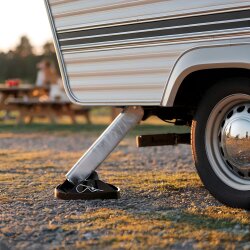 Wohnwagen Zubehör Stützfußplatten Set 4 Stück aus Kunststoff – Stabilisierung für Caravan & Wohnmobil, 180×140 mm, Montage ohne Werkzeug