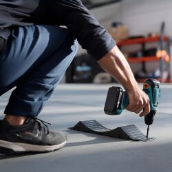 Reifenschoner für Wohnmobil 2er Set aus Kunststoff 13–18 Zoll zur Reifenentlastung bei Standzeiten auf festem Untergrund, Reifenschutz gegen Reifenstandplatten, ohne Werkzeug