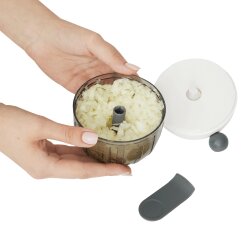 Multizerkleinerer Manuell mit Seilzug – Ø9 x 9,5 cm – Zwiebelschneider u Gemüsehacker für Zwiebeln u Gemüse, 3 scharfe Edelstahlklingen, 240ml, Grau Weiß