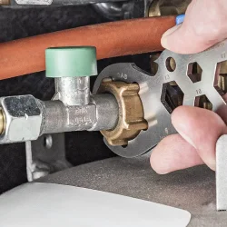 Gasflaschenschlüssel Edelstahl Multifunktionsschlüssel für 5 und 11 kg Gasflaschen Gasregler Werkzeug für Camping Wohnwagen Caravan